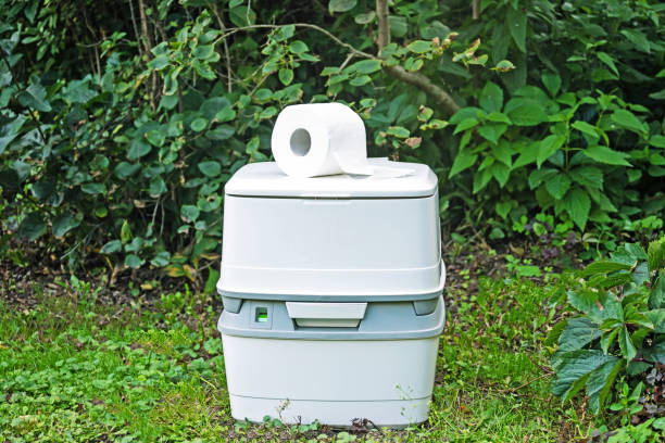 Portable Toilet Options We Offer in Evansdale, IA