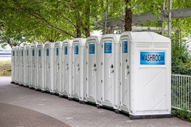Best Affordable portable toilet rental  in Evansdale, IA