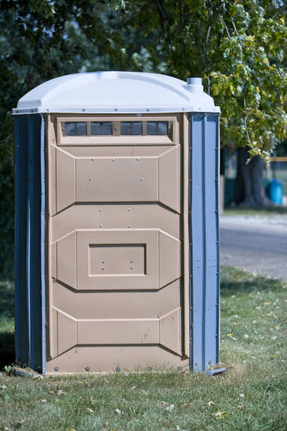 Best Construction site porta potty rental  in Evansdale, IA